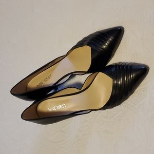 Nine West Black Leather Heals, Size 8.5, NO tags/box